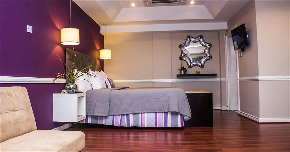 Eden Gardens Wellness Resort & Spa 金斯敦