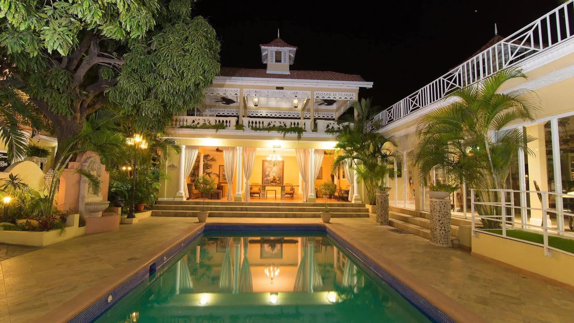Eden Gardens Wellness Resort & Spa 金斯敦